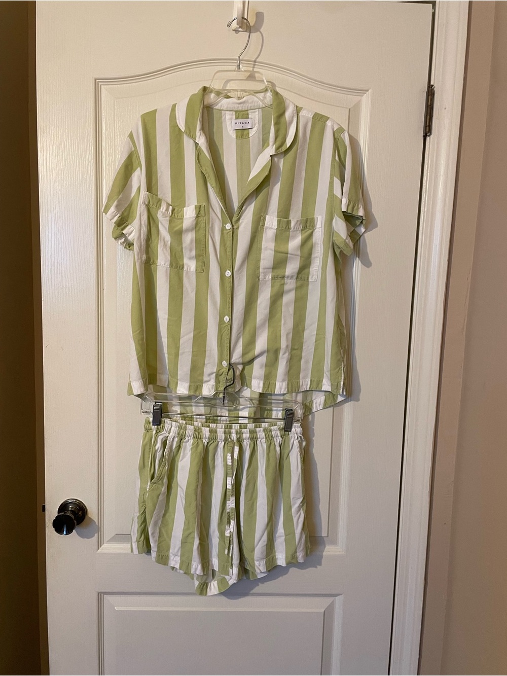 PIYAMA Abigail Short Sleeve Shorts Pajama Set in Margarita Green Print Size M - Picture 6 of 11